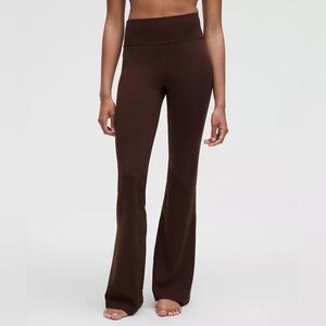 New Lululemon Groove Nulu High-Rise Flared Legging Pant 2 Short Dark Brown